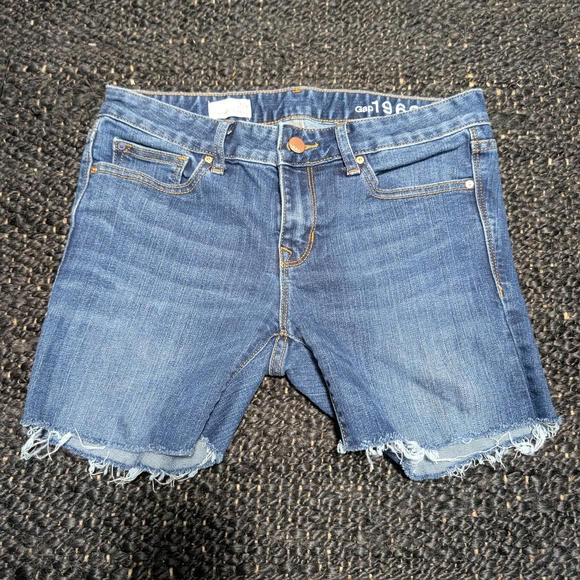 GAP Women's Classic Blue Jean Shorts - Picture 1 of 7